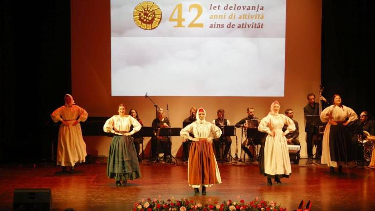 S kulturo in povezovanjem v boj proti nestrpnosti