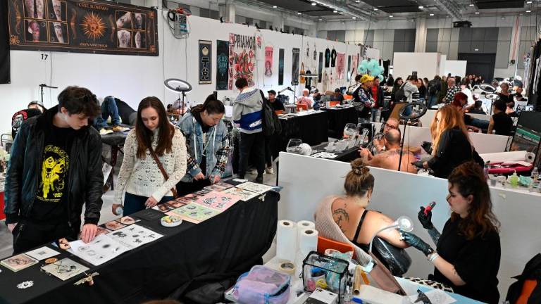 150 mojstrov tetovaže v Starem pristanišču