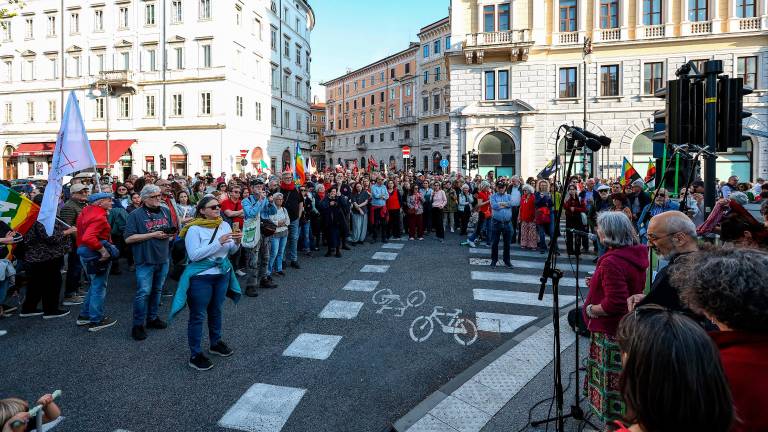 V Trstu 25. april zaznamovalo živahno proslavljanje