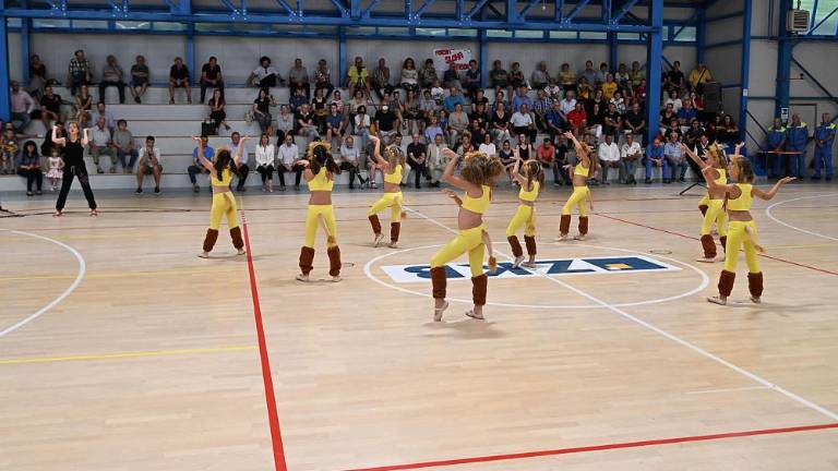 Z občuteno slovesnostjo poimenovali repensko telovadnico po Paolu Colji