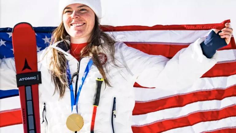 Olimpijcem se lomijo osvojene medalje