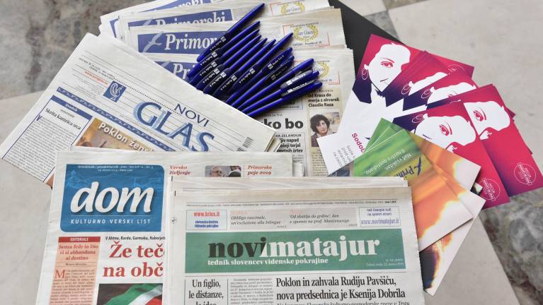Pri novinarskem sindikatu skupina o manjšinah v FJK