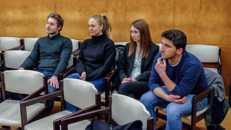 Podelili Ločičnikove štipendije