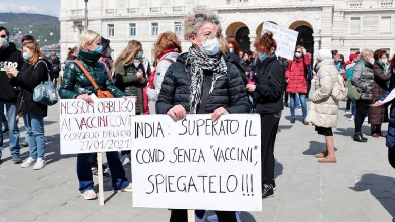 Veliki trg preplavili nasprotniki cepljenja