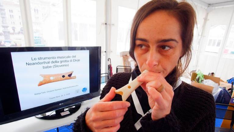 Kako zveni neandertalska piščal