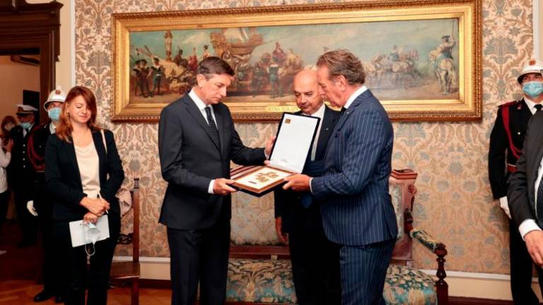 Borut Pahor prejel najvišje odlikovanje mesta Trst (foto)
