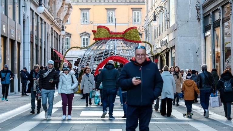 Prvi dan razprodaj v Trstu nadvse pozitiven