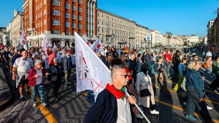 V Trstu 25. april zaznamovalo živahno proslavljanje