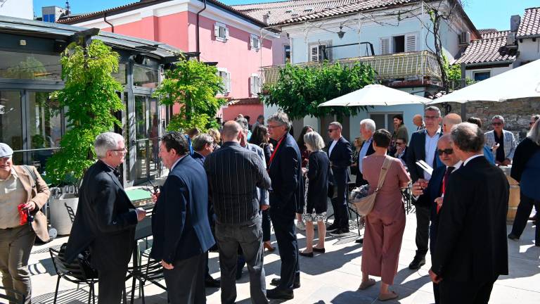 V Kopru slovesno odprli italijanski multimedijski center Gravisi