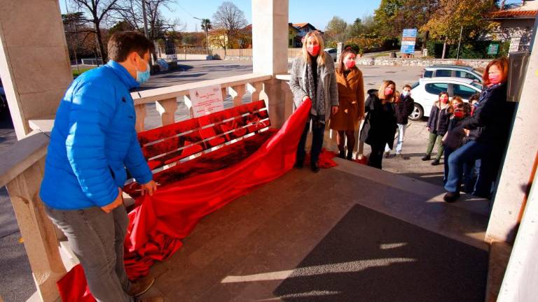 Samo ozaveščena družba lahko kljubuje nasilju