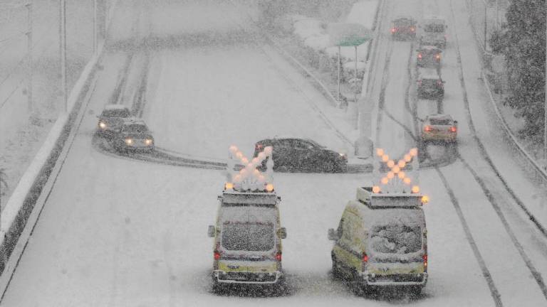 Močno sneženje in rekorden mraz na jugu Balkana