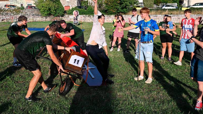 V Repnu švigale karjole vseh vrst (FOTO in VIDEO)