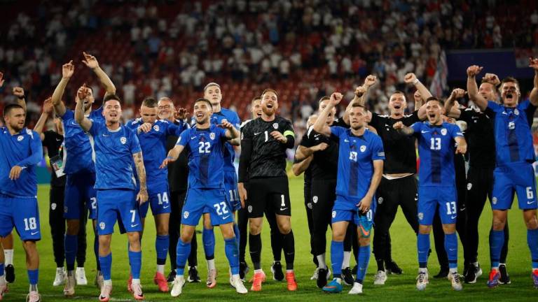 Po vstopnice za tekmo Slovenije v osmini finala od petka