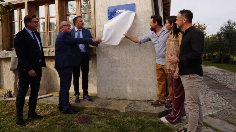 Na domačiji Edija Kebra odprli slovensko kulturno ambasado