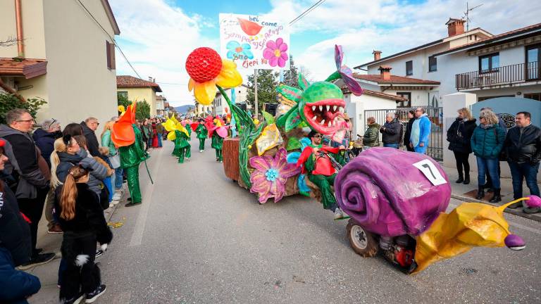 V Sovodnjah slavili brvinci in futuristične zveri