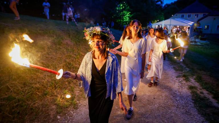Kresnik Pričakovanjem pisateljice Anje Mugerli