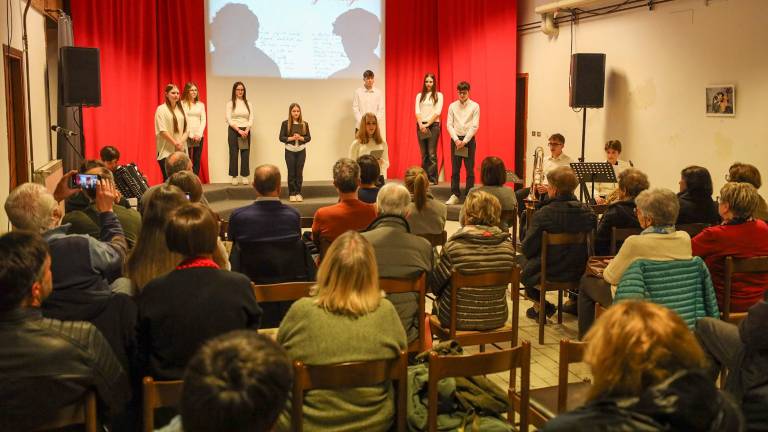 Z ljubeznijo počastili Prešerna in Kosovela