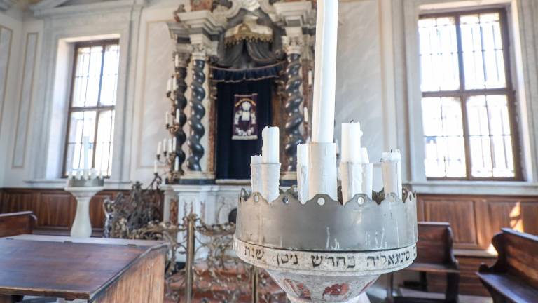 Goriška sinagoga ima upravitelja do septembra