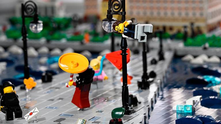 Na Devinskem gradu umetnine iz lego kock