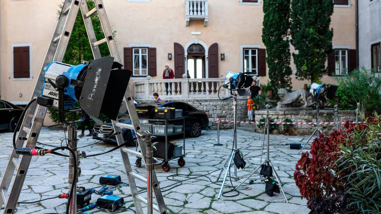 Kras za nekaj dni postal prizorišče filmske zgodbe