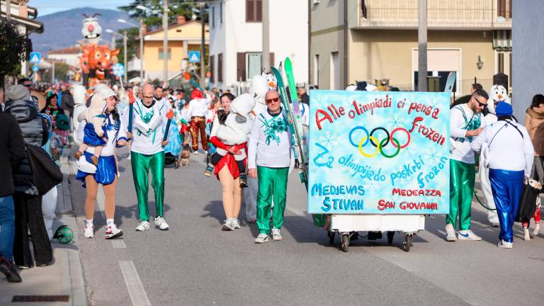 V Sovodnjah slavili brvinci in futuristične zveri