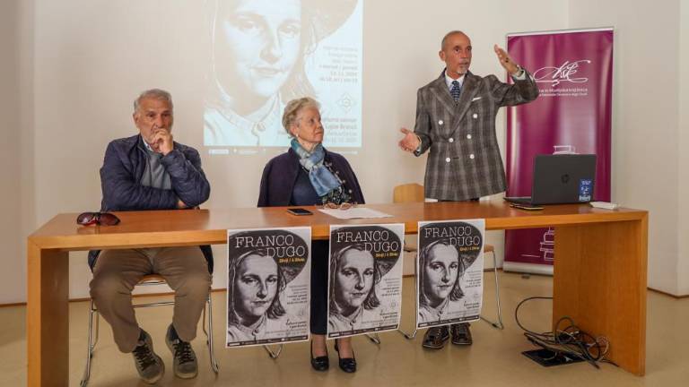 Franco Dugo se poklanja ženi