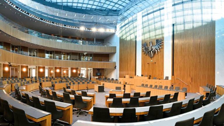 V Avstriji ljudska stranka, socialdemokrati in Neos tik pred dogovorom