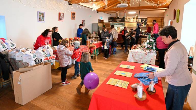 Praznično vzdušje preplavilo prostore Doma Prosekarja