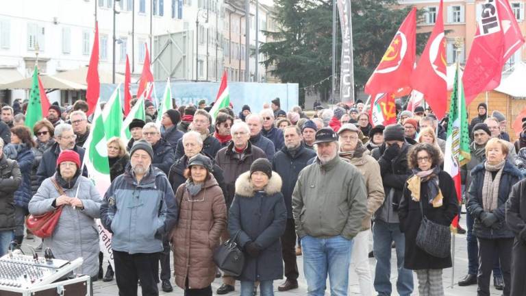 V Gorici sprevod proti veteranom X Mas