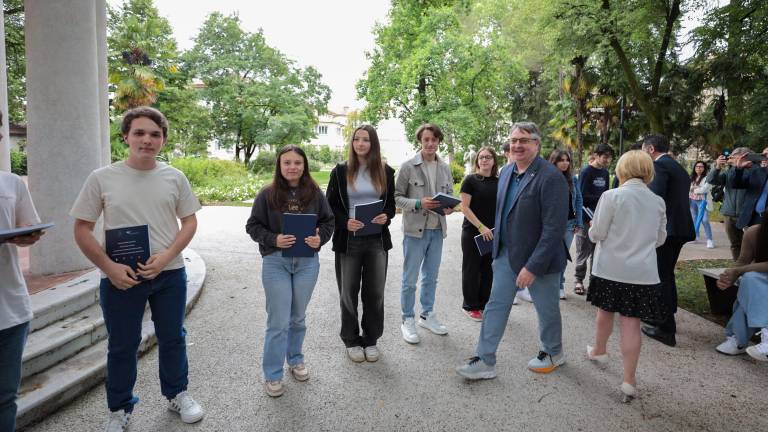 18-letnim Goričanom ustava v štirih jezikih