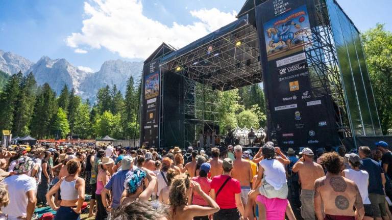 Zvezde ob Belopeških jezerih