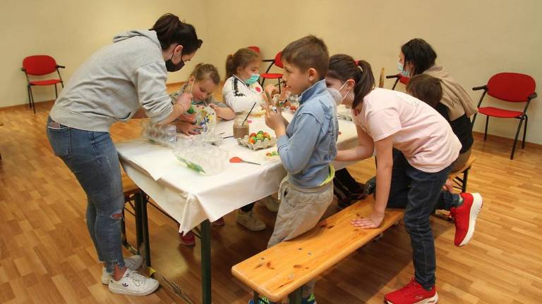 Na Goriškem barvali pirhe