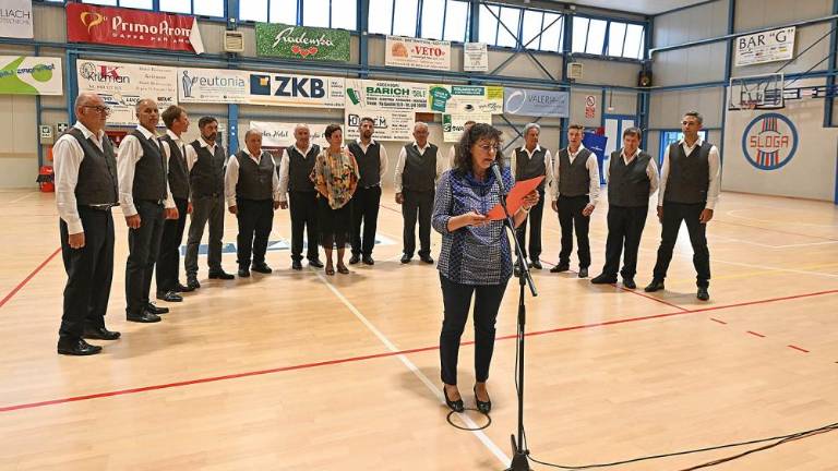 Z občuteno slovesnostjo poimenovali repensko telovadnico po Paolu Colji