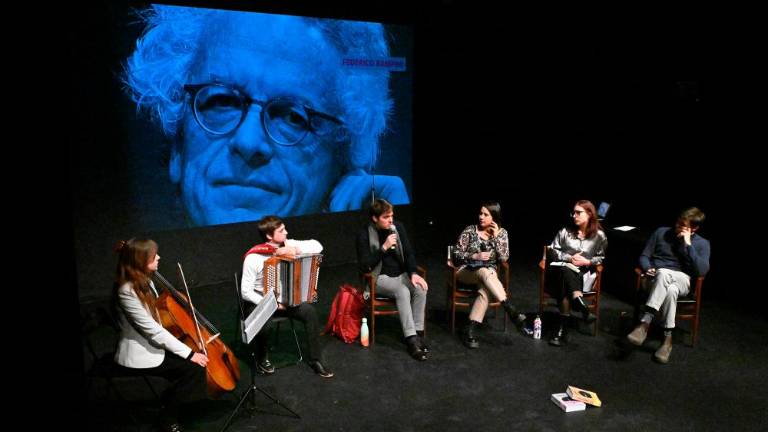 Demokratična moč besede namesto t.i. stickerjev in memejev