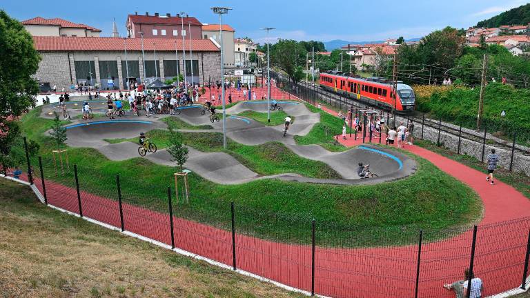 V Sežani zaživel prenovljeni športni center, primeren za vse starosti