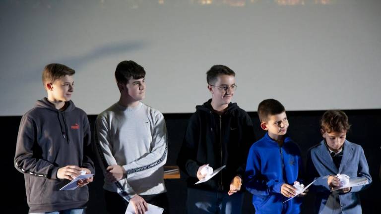 Ob svetovnem dnevu varčevanja nagradili odličnjake