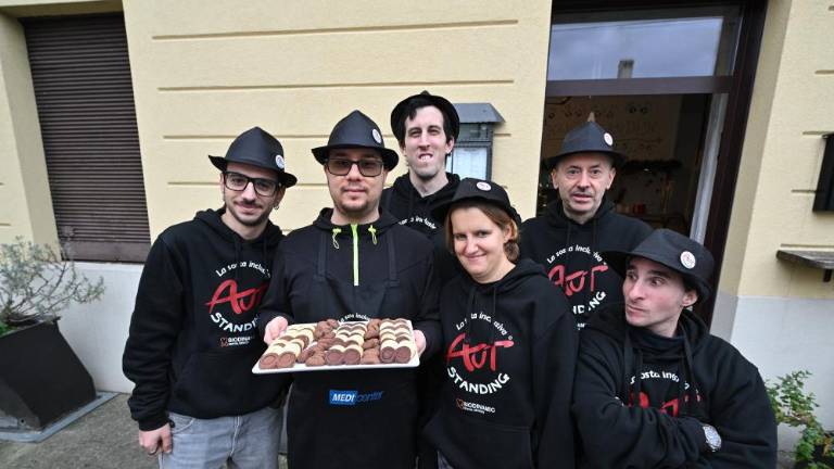 Inkluzivna kavarna na Proseku postregla še s piškoti