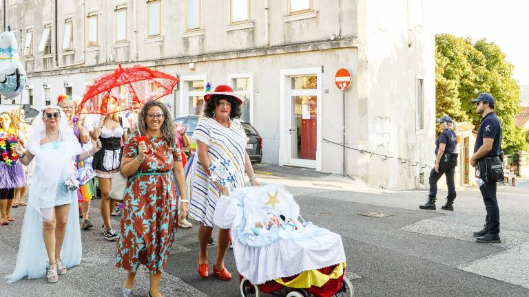 Jutri bodo v Škednju krstili Cornelia v maškarah