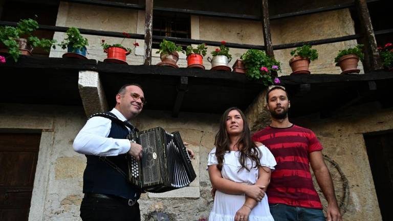 Konec je čakanja: začela se je Kraška ohcet!