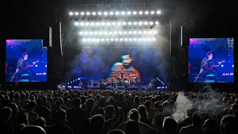 Gorillaz občinstvo popeljali na potovanje skozi 25 let svoje zgodovine