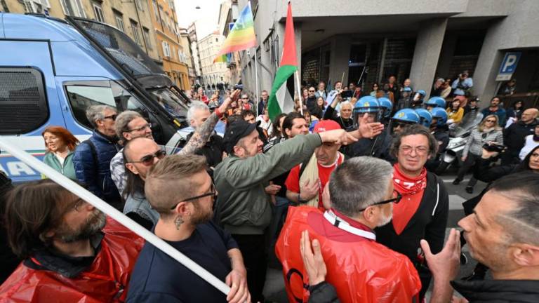 Spet množično, a napeto