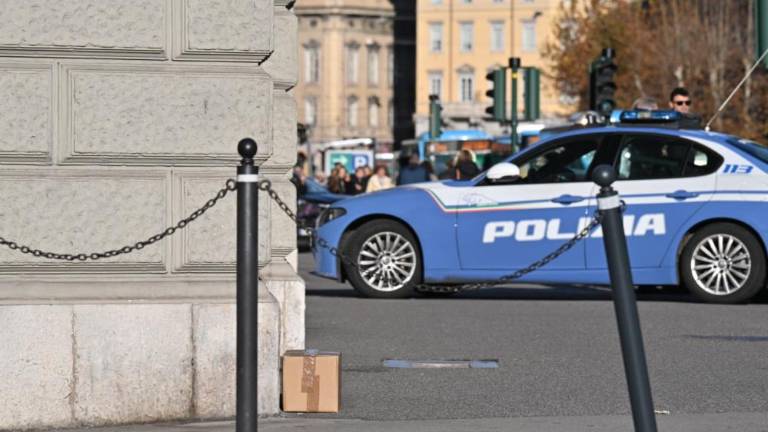 V Ulici Carducci prazen paket povzročil preplah