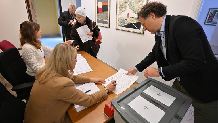 Glasovi iz tujine ne spreminjajo rezultatov slovenskih volitev