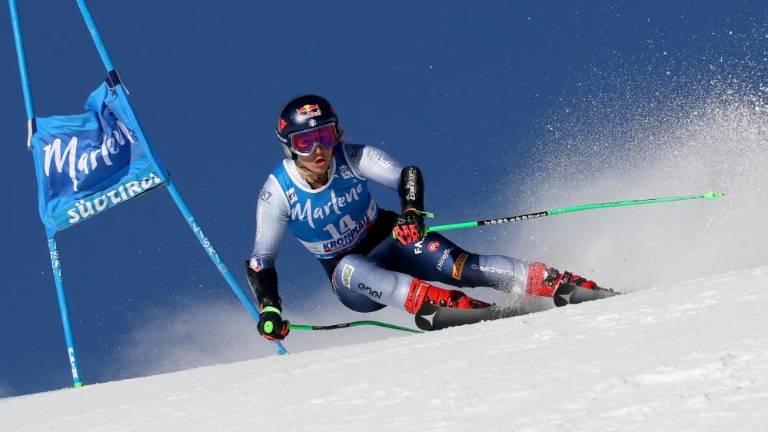 Sofia Goggia zaradi poškodbe na treningu najbrž končala sezono