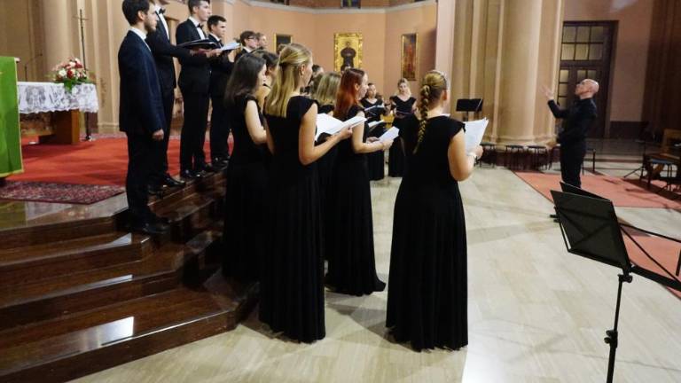 Na dobri poti, da postanejo graditelji miru