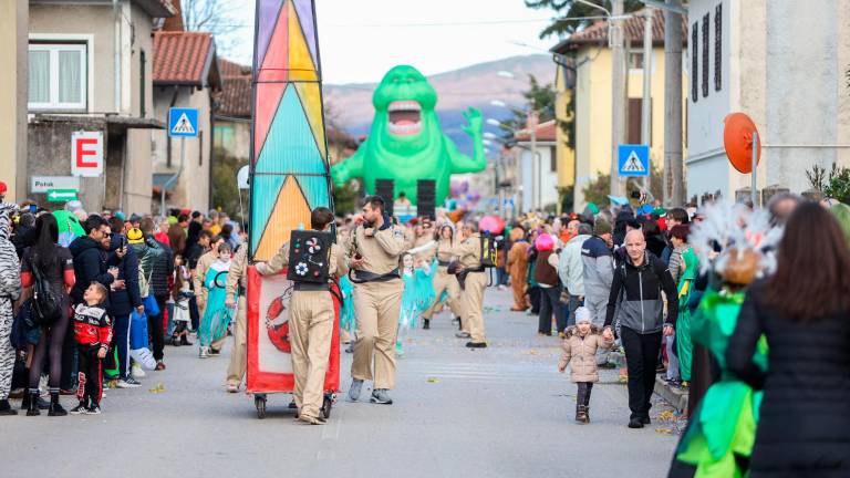 V Sovodnjah slavili brvinci in futuristične zveri