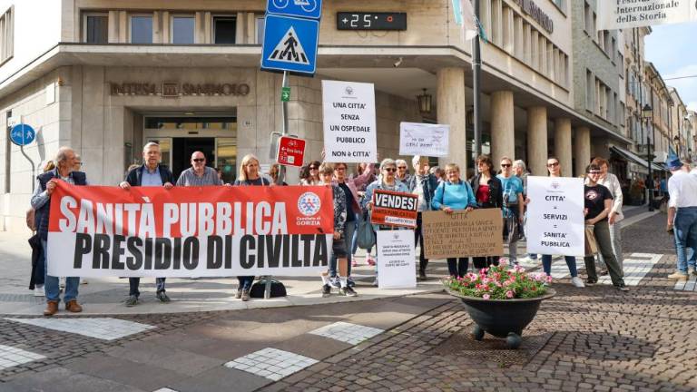 Pred začetkom festivala opozorili na težave v zdravstvu