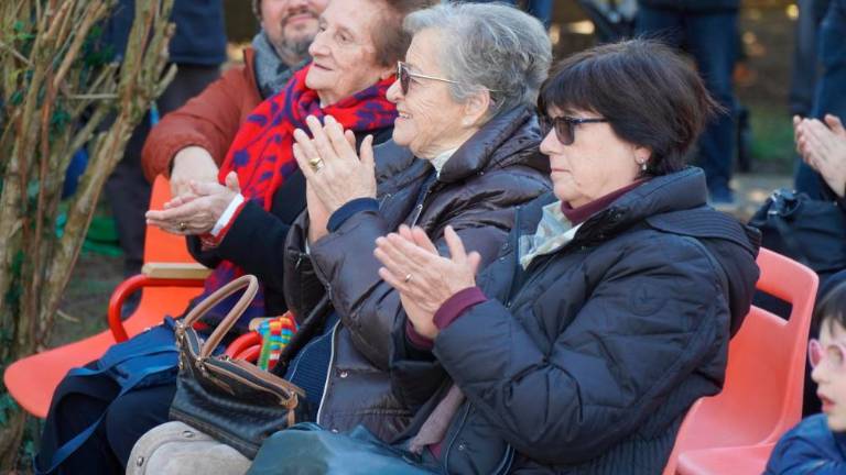 Ob obletnici otroci vrtcu zapeli himno