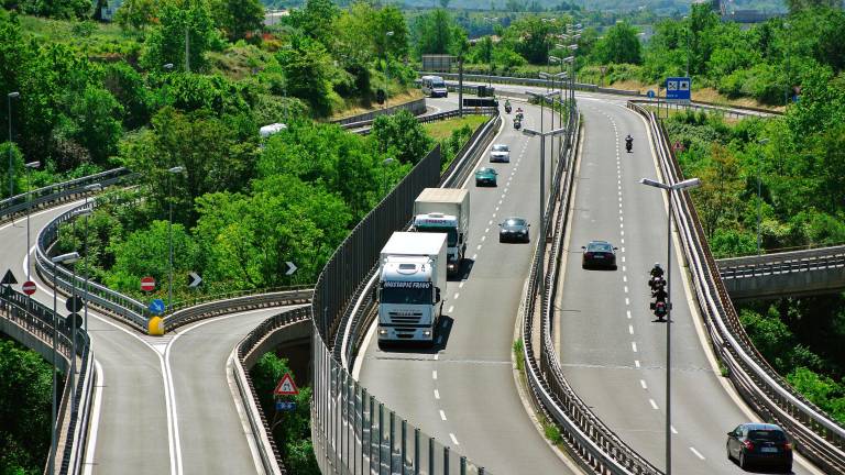 Ponoči bodo zaprli uvoze na hitro cesto