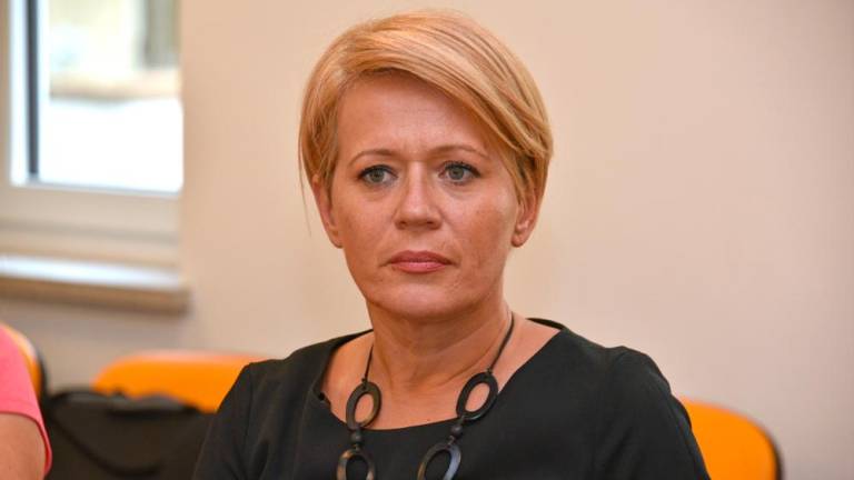 Aleksandra Pivec odstopila z mesta predsednice DeSUS